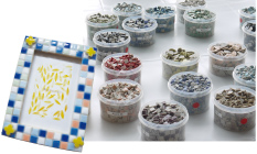 モザイクタイル工作体験コーナー